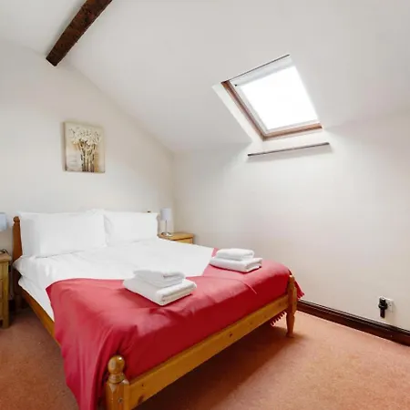 بيت للعطل 2 Bed In Oc-lr237